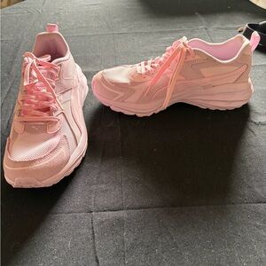 Women's Pink Puma Athletic Shoes